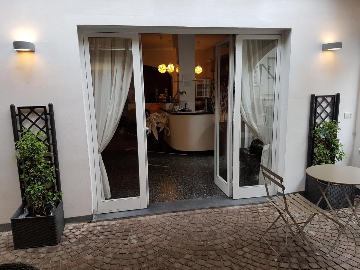Hotel La Giara チェッレ・リーグレ エクステリア 写真